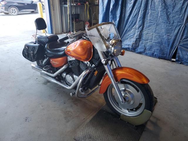 1HFSC43092A200932 - 2002 HONDA VT1100 C2 ORANGE photo 1