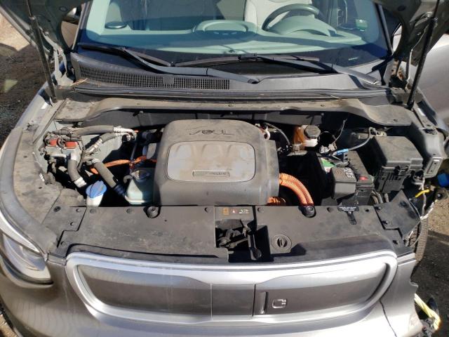 KNDJP3AE3G7012611 - 2016 KIA SOUL EV SILVER photo 11