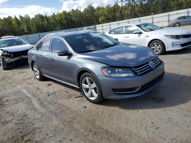 1VWBH7A36DC049207 - 2013 VOLKSWAGEN PASSAT SE GRAY photo 4