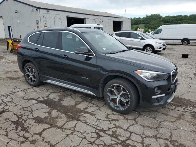 WBXHT3C36H5F73684 - 2017 BMW X1 XDRIVE28I BLACK photo 4