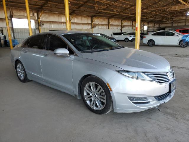 3LN6L2GK5DR816868 - 2013 LINCOLN MKZ SILVER photo 4