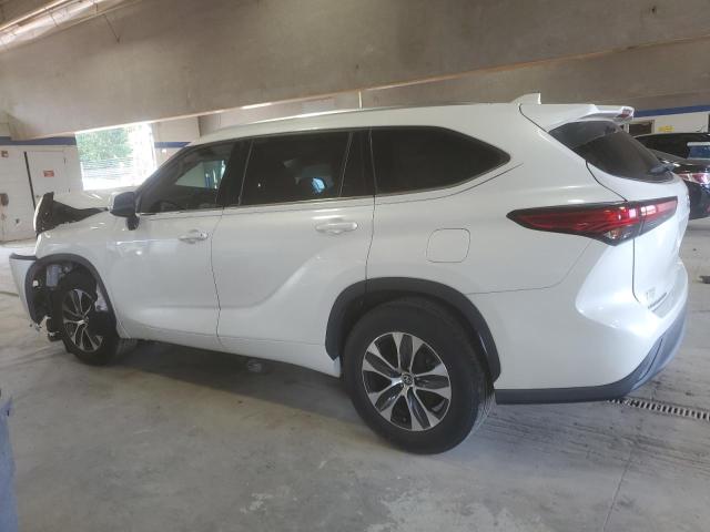 5TDGZRAH1MS519669 - 2021 TOYOTA HIGHLANDER XLE WHITE photo 2