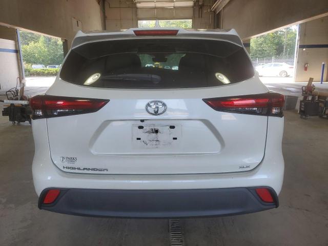 5TDGZRAH1MS519669 - 2021 TOYOTA HIGHLANDER XLE WHITE photo 6
