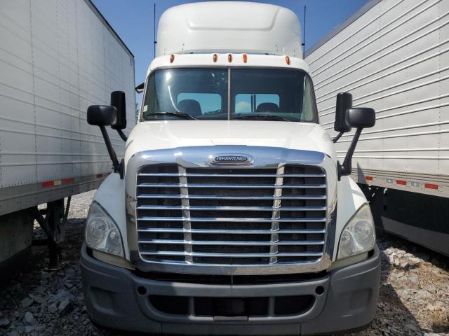 1FUGGED58FLGC1952 - 2015 FREIGHTLINER CASCADIA WHITE photo 9