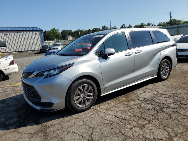 2021 TOYOTA SIENNA LE, 