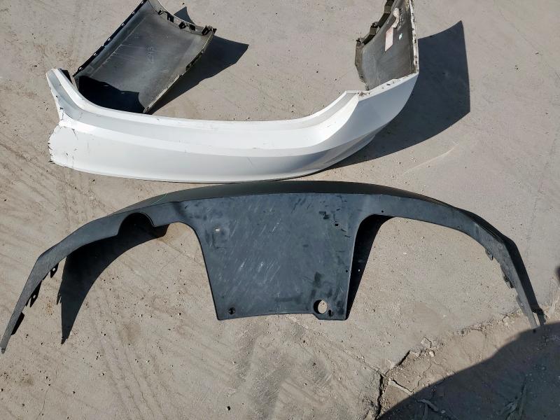 1G1ZD5ST2LF042969 - 2020 CHEVROLET MALIBU LT WHITE photo 12