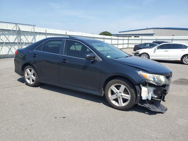 4T1BF1FK4DU264659 - 2013 TOYOTA CAMRY L BLACK photo 4