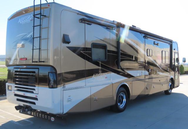 4UZAB2DTXACAS7588 - 2010 FREIGHTLINER CHASSIS XC BROWN photo 3