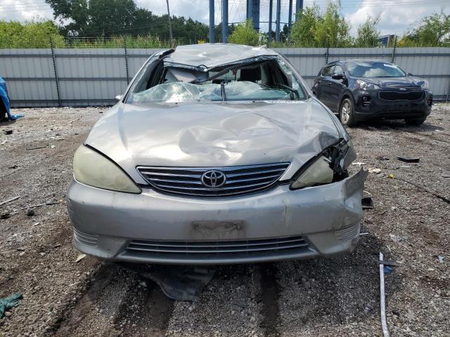 4T1BE32K16U682264 - 2006 TOYOTA CAMRY LE Күміс фото 5