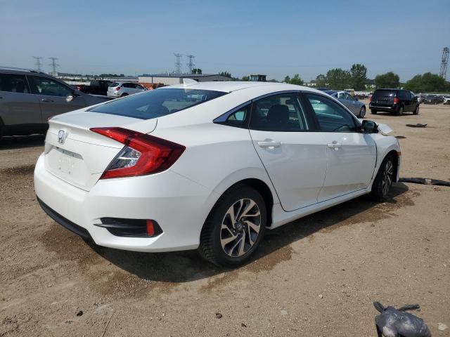 19XFC2F7XJE000100 - 2018 HONDA CIVIC EX 白色 照片 3