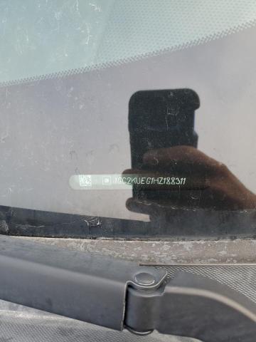 1GC2KUEG1HZ188311 - 2017 CHEVROLET SILVERADO K2500 HEAVY DUTY GRAY photo 12