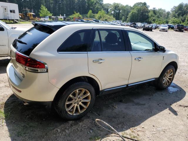 2LMDJ8JK6DBL16827 - 2013 LINCOLN MKX WHITE photo 3