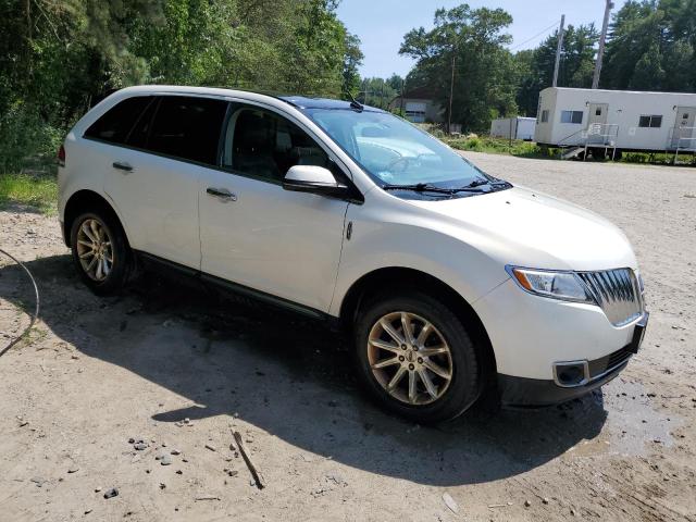 2LMDJ8JK6DBL16827 - 2013 LINCOLN MKX WHITE photo 4