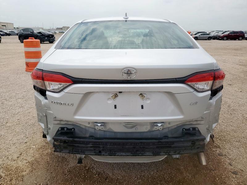 5YFB4MDE8RP117578 - 2024 TOYOTA COROLLA LE 银色 照片 6