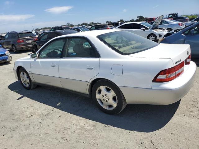 JT8BF28G9Y0262873 - 2000 LEXUS ES 300 WHITE photo 2