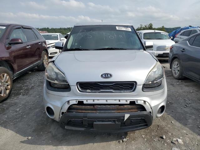 KNDJT2A58C7405715 - 2012 KIA SOUL GRAY photo 5