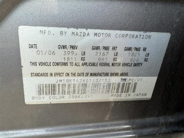 JM1BK143X61482153 - 2006 MAZDA 3 HATCHBACK GRAY photo 12