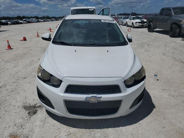 1G1JA6SH3E4243916 - 2014 CHEVROLET SONIC LS WHITE photo 5