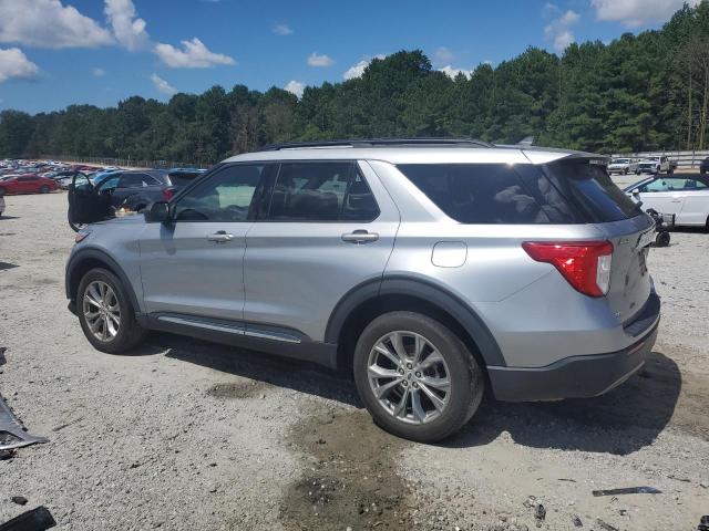 1FMSK8DH8NGA97685 - 2022 FORD EXPLORER XLT Серебристый фото 2