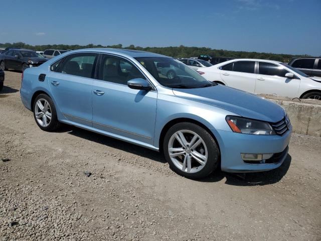 1VWCN7A34CC025421 - 2012 VOLKSWAGEN PASSAT SEL BLUE photo 4