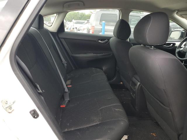 3N1AB7AP6JY327581 - 2018 NISSAN SENTRA S WHITE photo 10