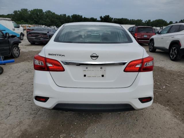 3N1AB7AP6JY327581 - 2018 NISSAN SENTRA S WHITE photo 6
