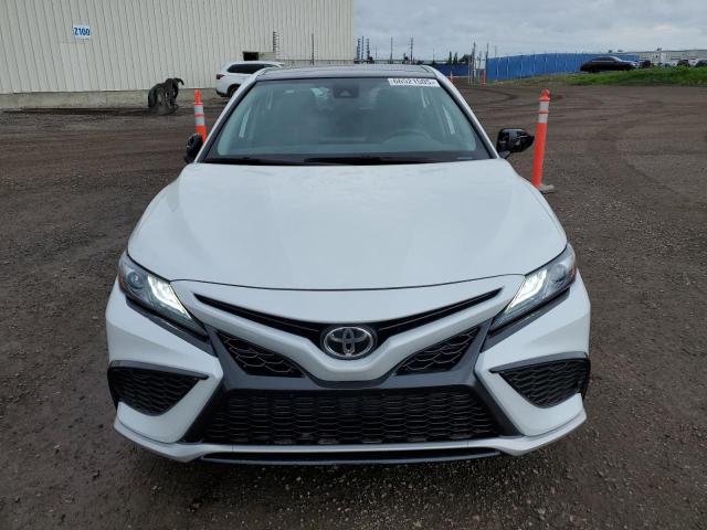 4T1K61BK5RU113360 - 2024 TOYOTA CAMRY XSE 白色 照片 5