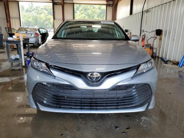 4T1C11AK0LU326731 - 2020 TOYOTA CAMRY LE SILVER photo 5