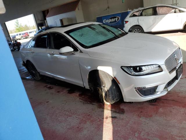 3LN6L5F94HR658903 - 2017 LINCOLN MKZ RESERVE WHITE photo 4