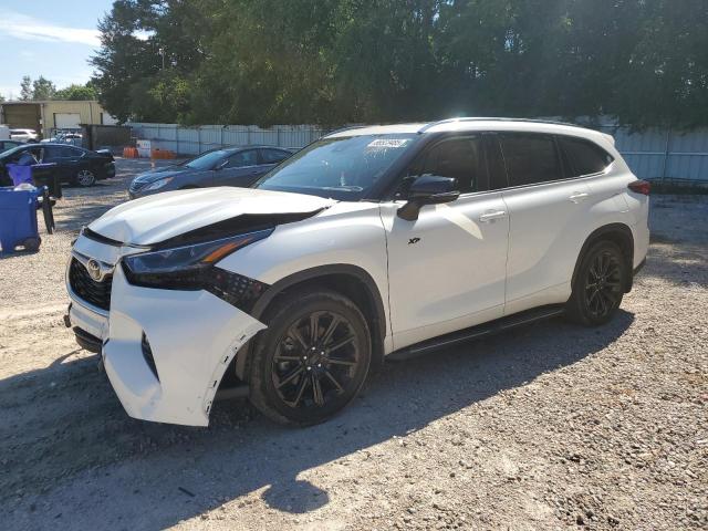 2021 TOYOTA HIGHLANDER XLE, 