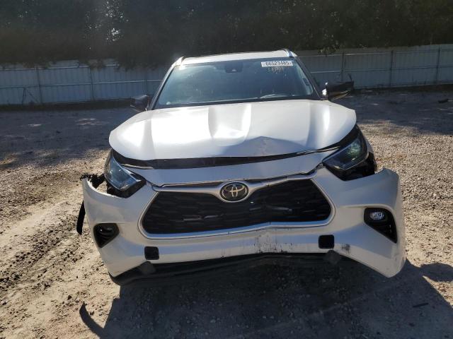 5TDGZRBH5MS095167 - 2021 TOYOTA HIGHLANDER XLE WHITE photo 5