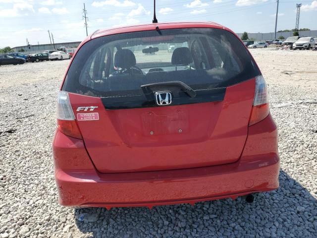 JHMGE8H33BC023026 - 2011 HONDA FIT RED photo 6