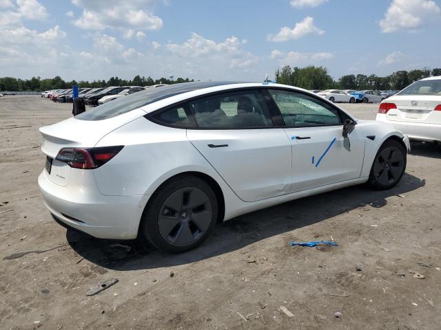 5YJ3E1EB2NF182257 - 2022 TESLA MODEL 3 WHITE photo 3
