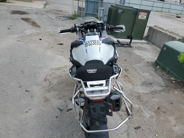 WB10M1309N6G03149 - 2022 BMW R 1250 GS ADVENTURE WHITE photo 6