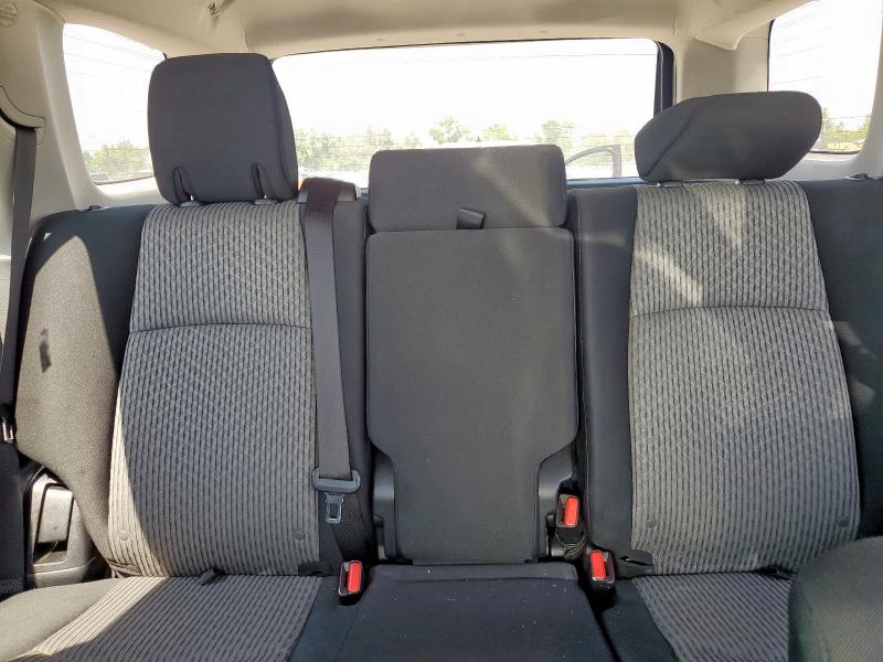 JTEEU5JRXN5261467 - 2022 TOYOTA 4RUNNER SR5 SILVER photo 10