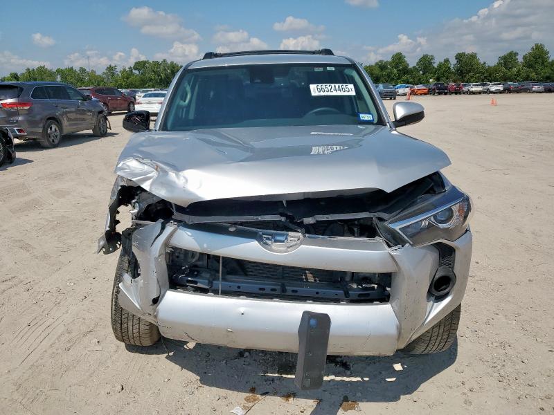 JTEEU5JRXN5261467 - 2022 TOYOTA 4RUNNER SR5 SILVER photo 5