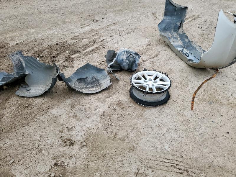 1G11C5SL3FF197602 - 2015 CHEVROLET MALIBU 1LT Бежевий фото 12