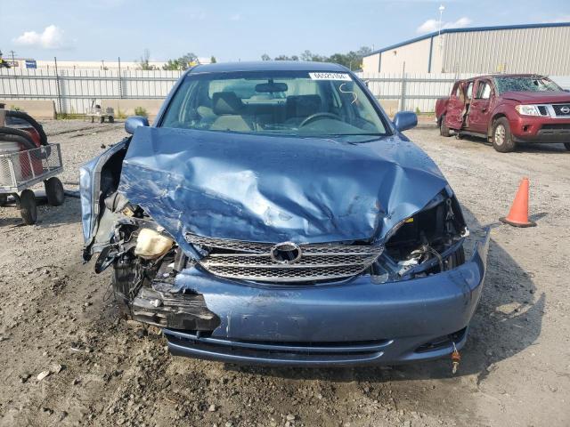 4T1BE32K63U750991 - 2003 TOYOTA CAMRY LE BLUE photo 5