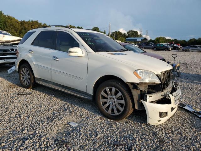 4JGBB8GB8BA631578 - 2011 MERCEDES-BENZ ML 350 4MATIC WHITE photo 4