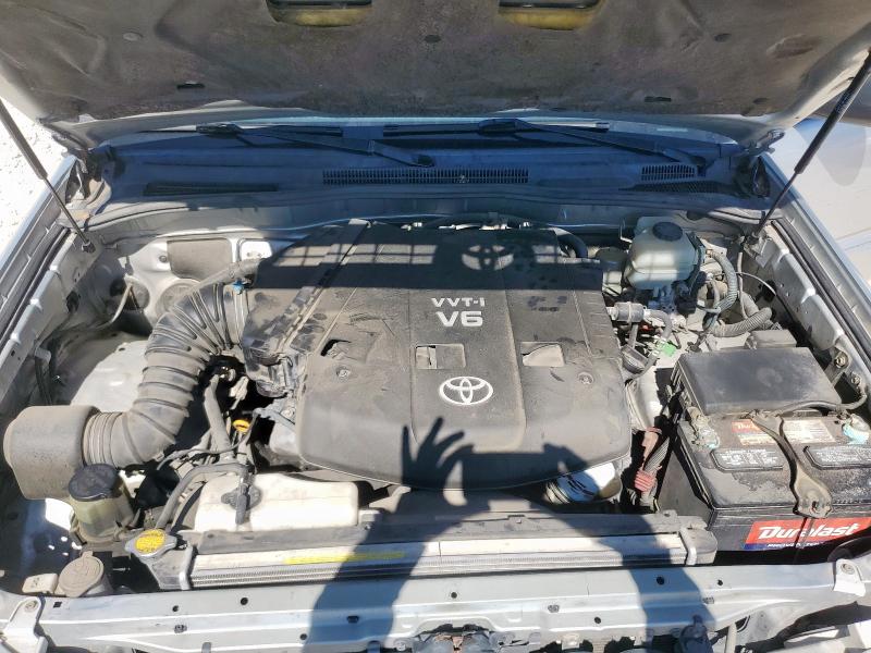 JTEZU14RX58040889 - 2005 TOYOTA 4RUNNER SR5 Gümüş fotoğraf 12