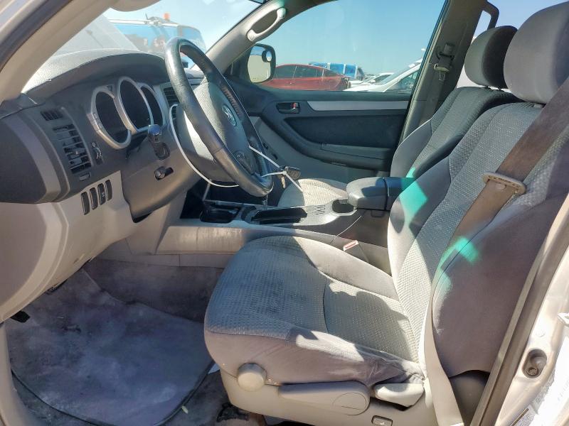 JTEZU14RX58040889 - 2005 TOYOTA 4RUNNER SR5 Gümüş fotoğraf 7