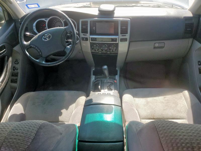 JTEZU14RX58040889 - 2005 TOYOTA 4RUNNER SR5 Gümüş fotoğraf 8