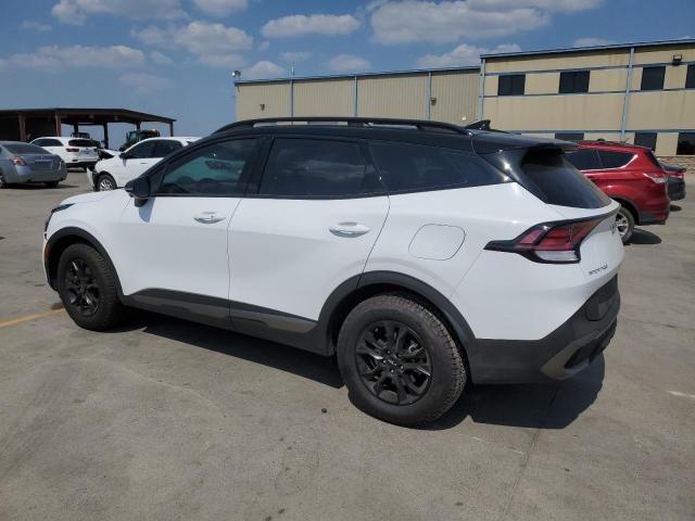 5XYK7CAF2PG067230 - 2023 KIA SPORTAGE X-PRO WHITE photo 2