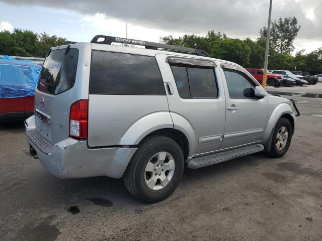 5N1AR18U56C640408 - 2006 NISSAN PATHFINDER LE SILVER photo 3