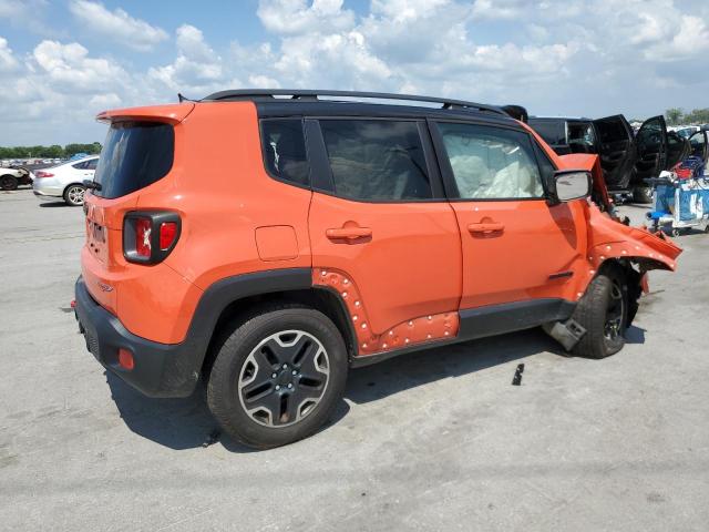 ZACCJBCT2GPC81752 - 2016 JEEP RENEGADE TRAILHAWK ORANGE photo 3