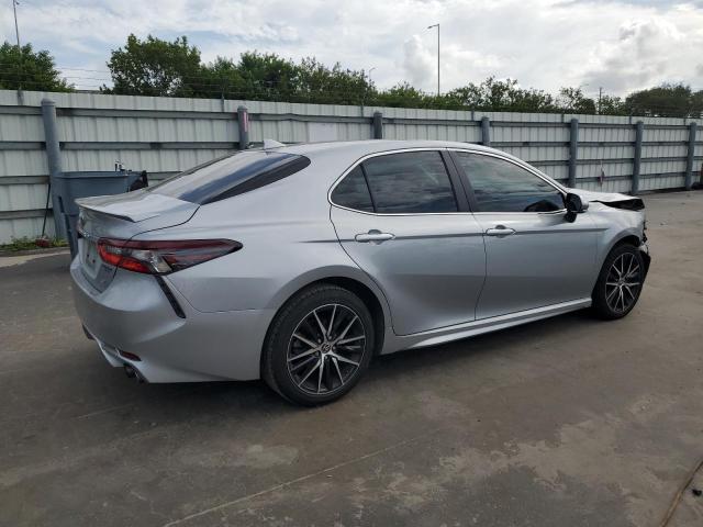 4T1G11AK0PU161898 - 2023 TOYOTA CAMRY SE NIGHT SHADE SILVER photo 3