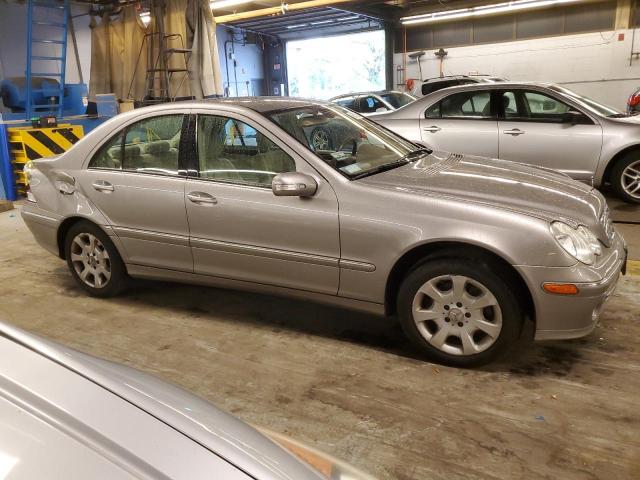 WDBRF81J95F692256 - 2005 MERCEDES-BENZ C 240 4MATIC TAN photo 4