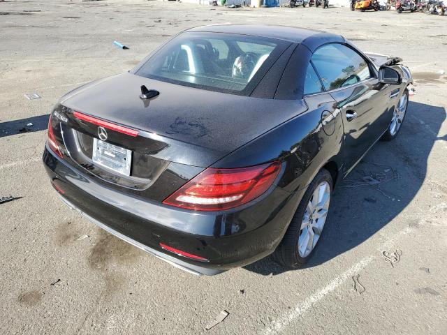 WDDPK3JA4KF163080 - 2019 MERCEDES-BENZ SLC 300 BLACK photo 3