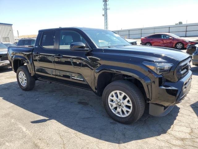 3TMLB5JNXRM054298 - 2024 TOYOTA TACOMA DOUBLE CAB Սև լուսանկար 4