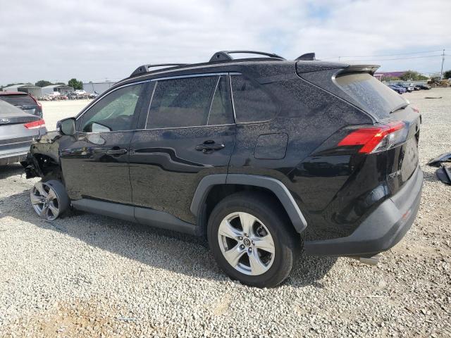 2T3W1RFV1MC091006 - 2021 TOYOTA RAV4 XLE შავი ფოტო 2